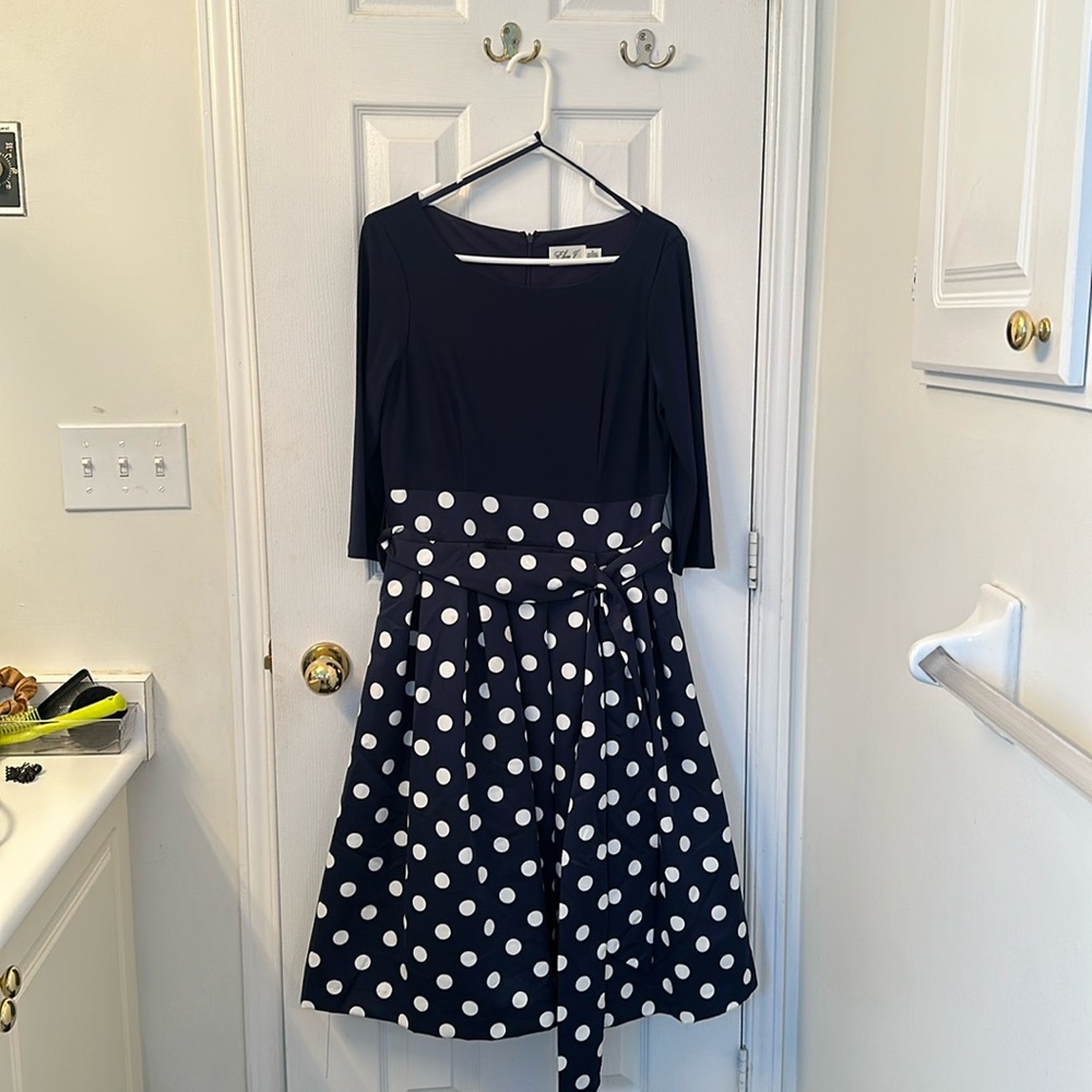 Beautiful Eliza J polka dot navy blue dress size 10